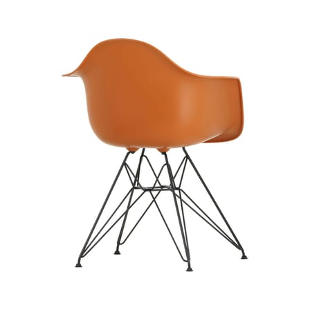 Poltrona RE DAR - Eames Plastic Armchair materiale plastico arancione / (1950) - Gambe nere / Riciclata - Vitra