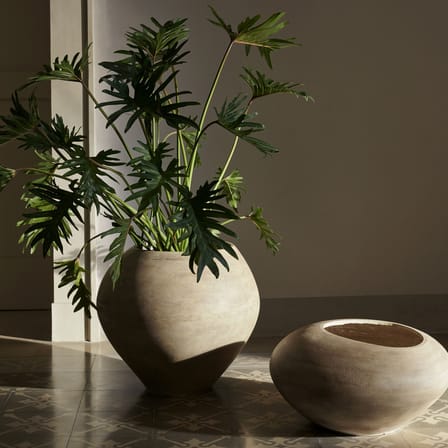Dodu Tall Flowerpot stone brown / Ø 58 x H 51 cm - Cement - Ferm Living