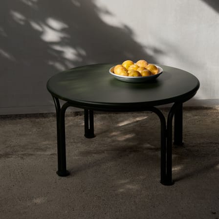 Table basse Thorvald SC108 métal vert / Ø 70 x H 37 cm - &tradition