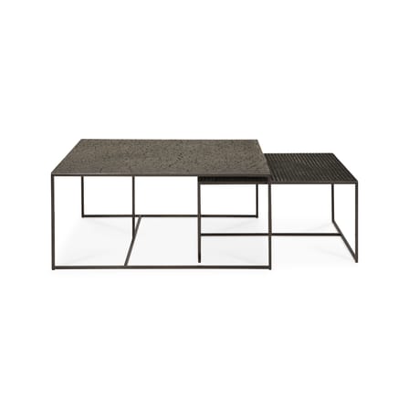 Set de 2 tables gigognes Pentagon / Plateaux sculptés main - Ethnicraft