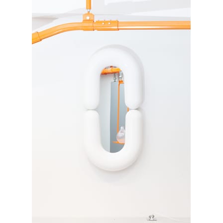 Miroir mural Zodiac Bumper Large céramique blanc /  L 55 x H 110 cm - Jean-Baptiste Fastrez, 2020 - Moustache