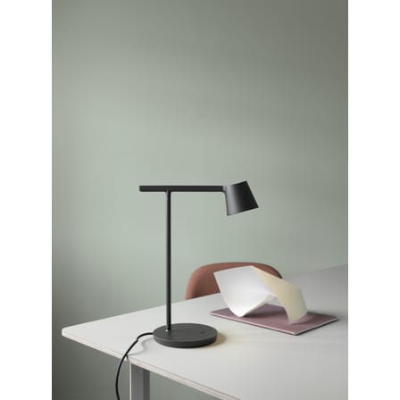 Lampe de table Tip LED métal noir / Orientable - Muuto