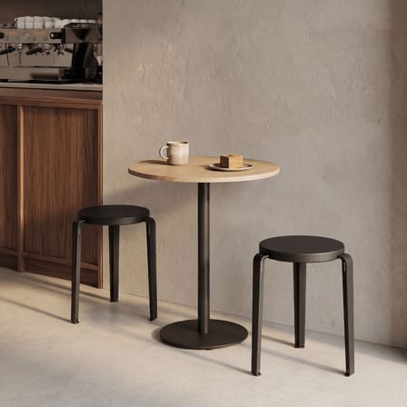 Tabouret empilable Lou Chroma bois noir / Bois éco-certifié - TIPTOE