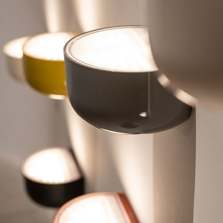 Applique Bellhop Wall Up plastique blanc / LED  / L 19,1 cm - Flos