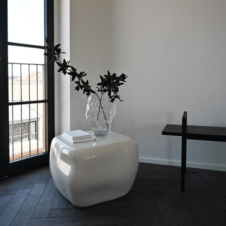Ishi Medio Coffee table ceramic white / 50 x 50 x H 39 cm - 101 COPENHAGEN
