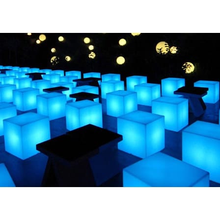 Table d'appoint lumineuse Cubo OUTDOOR plastique blanc / 43 cm - Avec câble - Slide