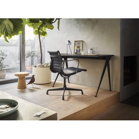 Fauteuil pivotant Aluminium Chair EA108 tissu noir - Vitra