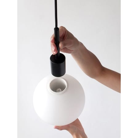Dimmbare E27 LED-Lampe Globe G200 glas weiß Frosted / 6 W (= 40 W) – Warmweiß - Audo Copenhagen