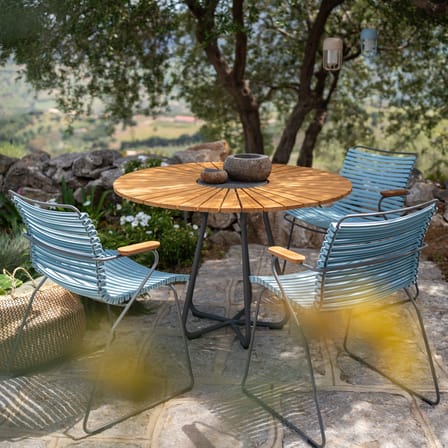 Poltrona Click Dining materiale plastico blu / Braccioli in Bambù - Houe
