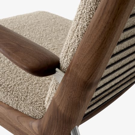 Fauteuil rembourré Boomerang HM2 (1956) tissu beige / Avec accoudoirs - Noyer - &tradition