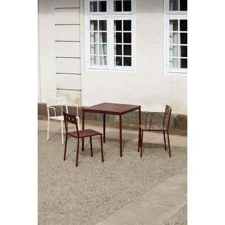 Table carrée Balcony métal rouge / 75 x 76 cm - Bouroullec, 2022 - Hay