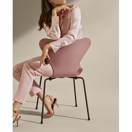 Chaise empilable Série 7 bois jaune / Frêne teinté - Arne Jacobsen, 1955 - Fritz Hansen