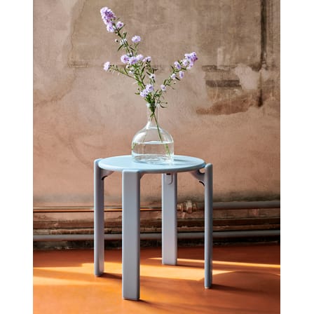 Tabouret empilable Rey bois bleu / By Bruno Rey x Dietiker, 1971 - Hay