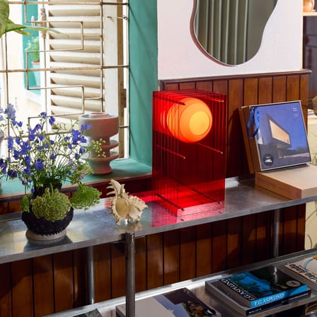 Lampe de table Lop Small Rectangle plastique rouge / Lauréat Archiproducts Design Award - BANG