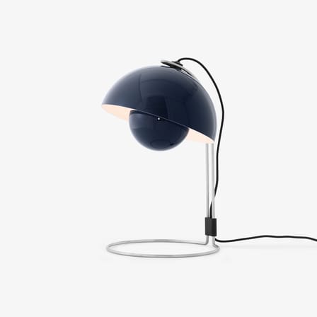 Lampe de table Flowerpot VP4 métal bleu / H 36 cm - By Verner Panton, 1968 - &tradition