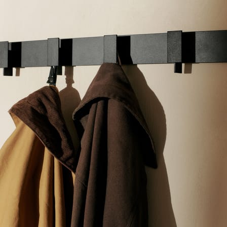 Wandgarderobe Lager metall schwarz / L 71 cm - 5 Wandhaken - Ferm Living