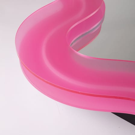 Miroir lumineux avec prise Supercurve - Flower plastique rose / LED - L 118.5 x H 108 cm - Seletti