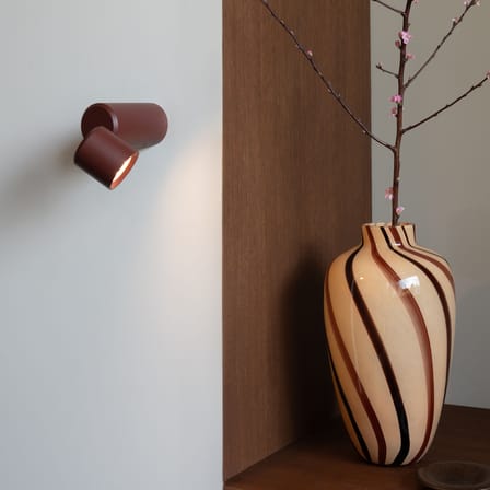 Schnurlosleuchte Milan LED metall rot / Wandleuchte - Drehbare Wandleuchte - It's about Romi