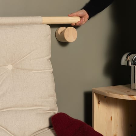 Schlafcouch Hooked textil weiß / L 135 cm - 3-fach modulierbar - KARUP