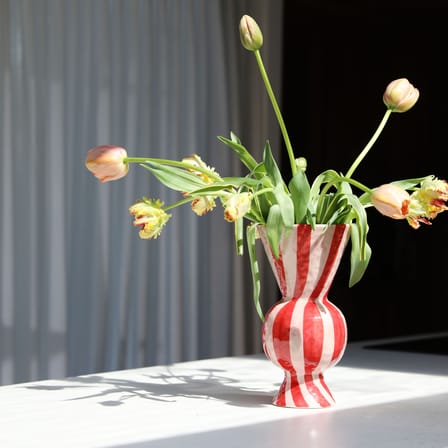 Vase Rhombic céramique rouge / Ø 16 x H 29,5 cm - Peint à la main - & klevering