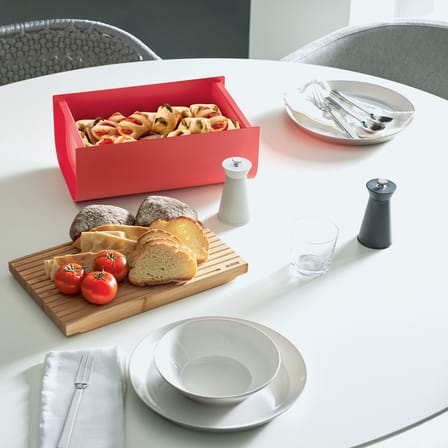 Boîte à pain Mattina métal bois rouge / bambou - 34 x 21 cm - Alessi
