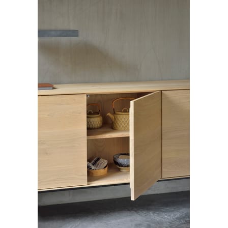Buffet Whitebird noir bois naturel / Chêne massif - L 150 cm / 3 portes - Ethnicraft