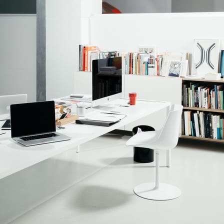 Chaise pivotante Flow blanc / Pied central - MDF Italia
