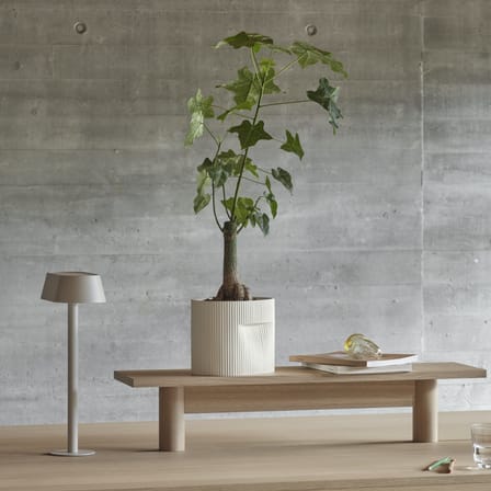 Pot de fleurs Ridge céramique blanc / L 18,5 x P 14,5 x H 15,2 cm - Muuto