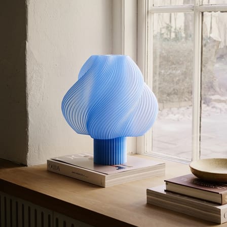 Lampe de table Soft Serve Grande bleu / H 35 cm - CRÈME ATELIER