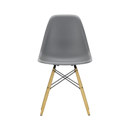 Chaise RE DSW - Eames Plastic Side Chair plastique gris / (1950) - Pieds bois clair / Recyclé - Vitra