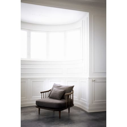 Fauteuil rembourré FLY tissu gris bois naturel / L 87 cm - &tradition