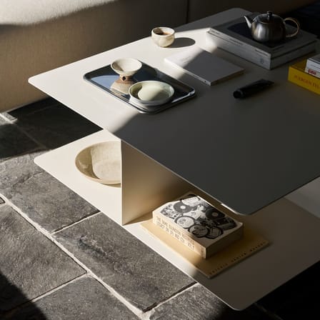 Table basse Develius EV3 métal blanc / 89 x 89 cm - &tradition