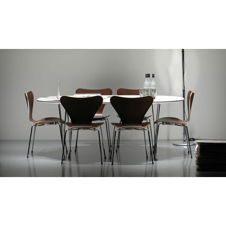 Chaise empilable Série 7 bois blanc / Frêne teinté - Arne Jacobsen, 1955 - Fritz Hansen