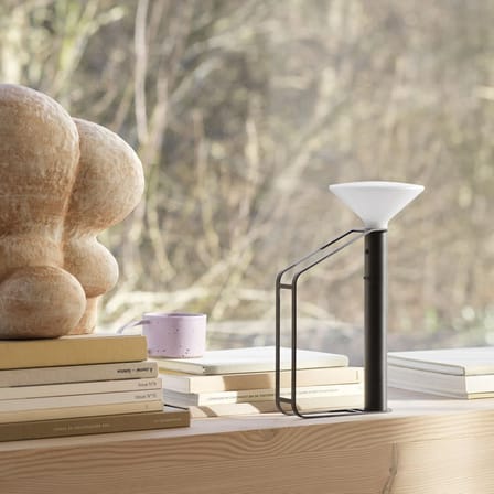 Lampe extérieur sans fil rechargeable Piton métal noir - Muuto