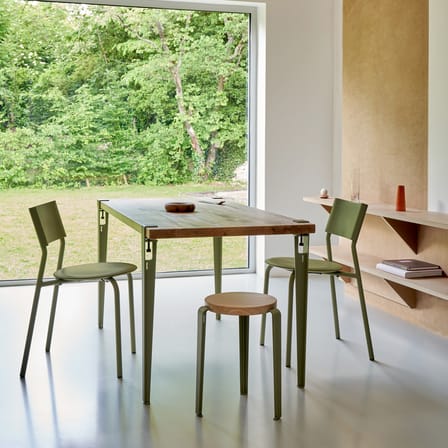Lou Stackable stool metal yellow / H 45 cm - Eco-certified Oak - TIPTOE