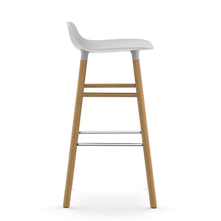 Form Bar stool - H 75 cm / Oak leg by Normann Copenhagen