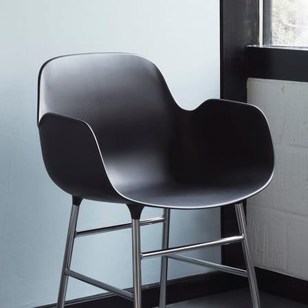 Fauteuil Form plastique beige / Pieds métal - Normann Copenhagen