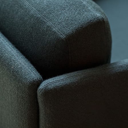 Fauteuil rembourré Timber tissu vert - KANN DESIGN