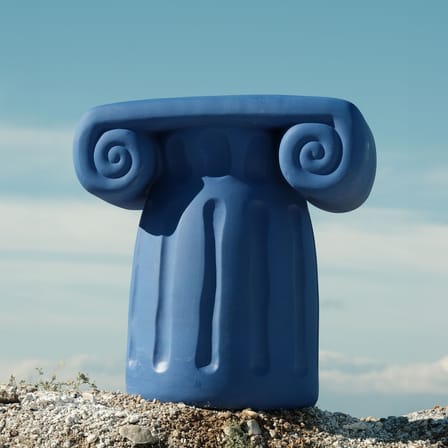 Table d'appoint Magna Graecia - Capitello céramique bleu / 44 x 29 x H 45 cm / Terre cuite - Seletti