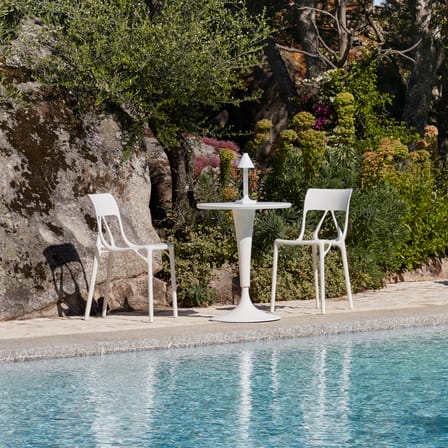 Chaise empilable A.I. Lite plastique marron / Conçu par intelligence artificielle - Recyclé - Kartell