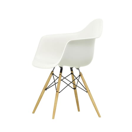 Fauteuil DAW - Eames Plastic Armchair plastique blanc / (1950) - Pieds bois clair - Vitra