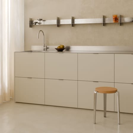 Tabouret empilable Lou Core / H 45 cm - Chêne éco-certifié - TIPTOE