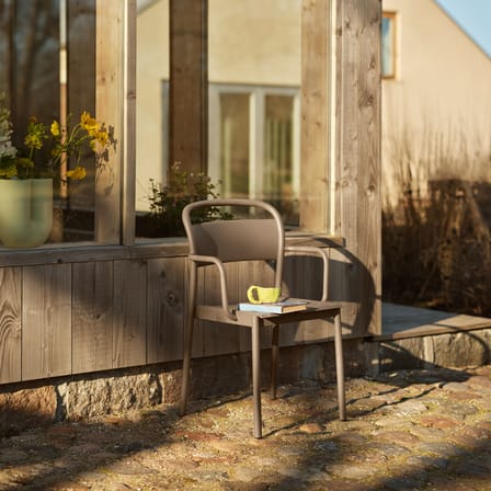 Fauteuil empilable Linear métal beige - Muuto