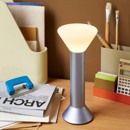 Lampe sans fil rechargeable Flash LED métal violet - HÜBSCH