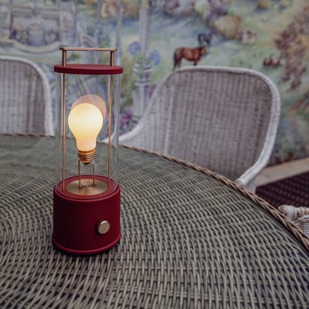 Lampe sans fil rechargeable The Muse 2.0 métal rouge / IP44 - TALA