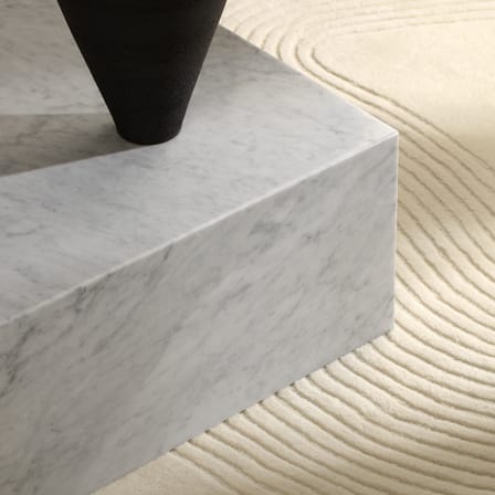 Table basse Plinth Low pierre blanc / Marbre - 100 x 60 cm x H 27 cm / Seconde vie - Audo Copenhagen