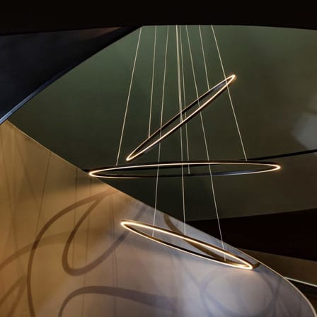 Suspension Ellisse Triple LED argent métal / 135 x 70 cm - Lumière vers le haut & bas - Nemo