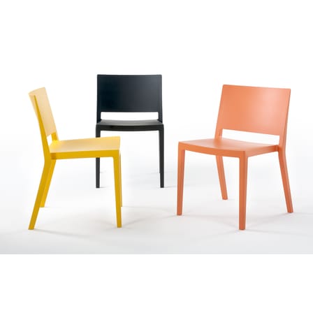 Chaise empilable Lizz plastique noir / Version mate -  Piero Lissoni, 2008 - Kartell