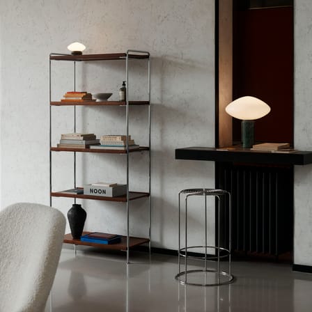 Étagère Alima NDS6 noyer / 83 x P 38 x H 174 cm - &tradition