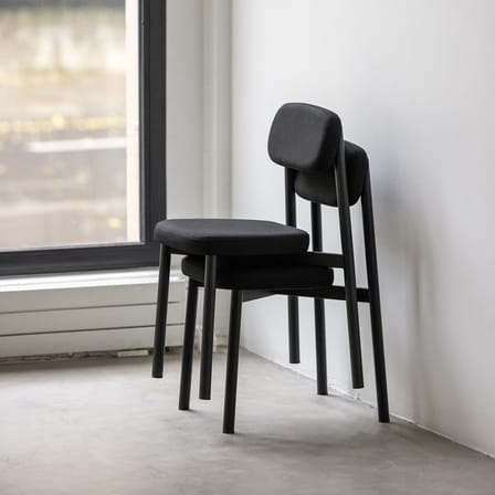 Gepolsterter Stuhl Residence textil schwarz / stapelbar - KANN DESIGN